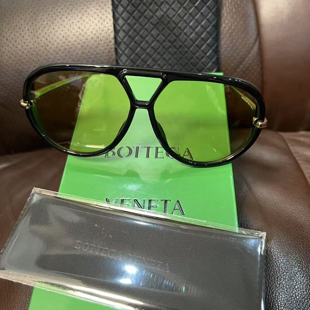 BOTTEGA VENETA Sunglasses BV1273 Black Gold Frame Yellow Lensd